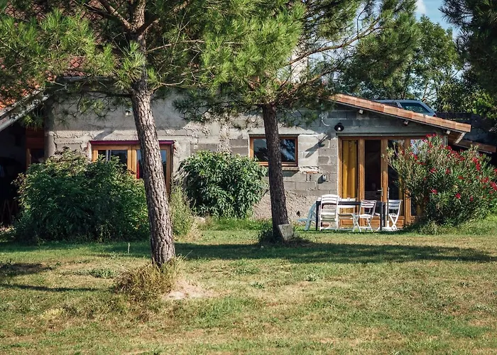 Individuel Rez De Jardin 3 A 5 Personnes Proche Albi Lägenhet *