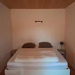 Individuel Rez De Jardin 3 A 5 Personnes Proche Albi * Cadalen
